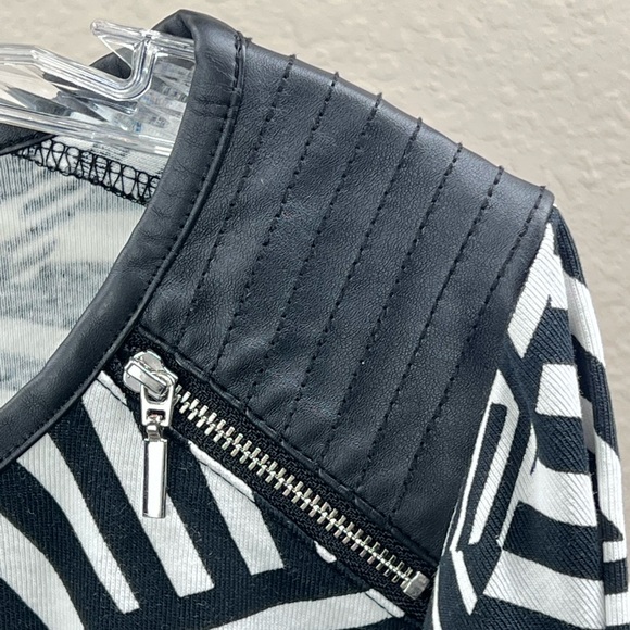 Women's Plus Size Geo Stripes Tunic Top Black Blouse White Shirt 3/4 Sleeves 2X - Picture 9 of 17